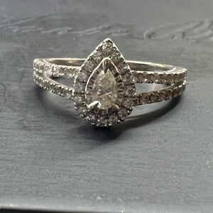 Diamond Teardrop Ring size 7